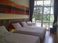 Bukit Cikahuripan Resort Lembang Eksteriør billede
