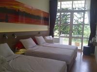 Bukit Cikahuripan Resort Lembang Eksteriør billede